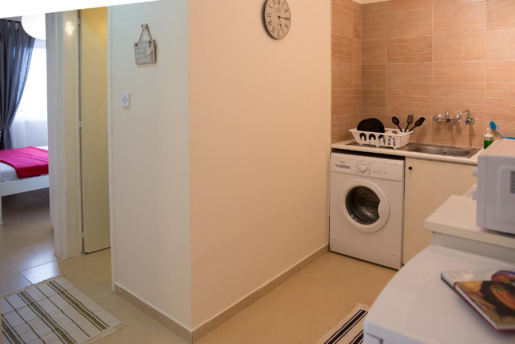 Paphos Love Shack Apartment Bagian luar foto